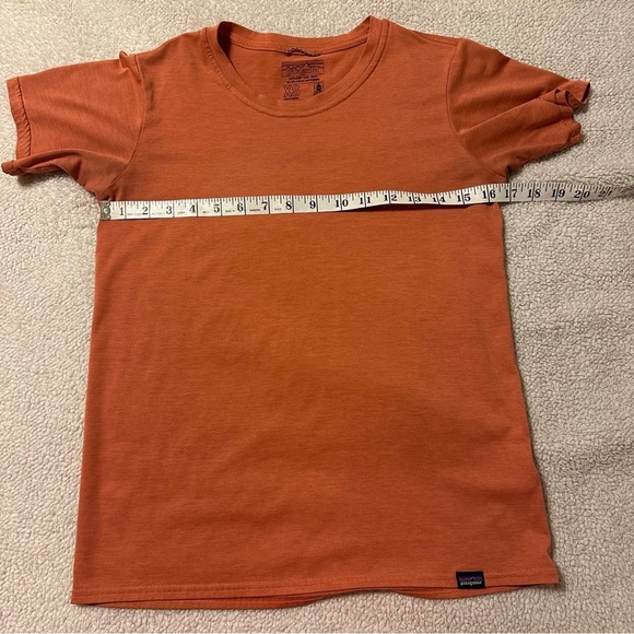 Patagonia Capilene Cool Daily Short Sleeve Shirt Rock Melon Orange T-Shirt - Picture 5 of 10